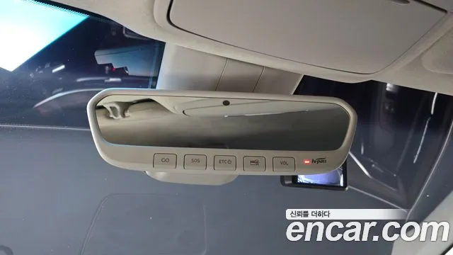 Genesis G90 2020 thumb 9
