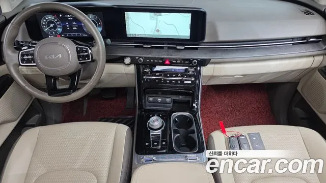Kia Carnival 2023 thumb 3