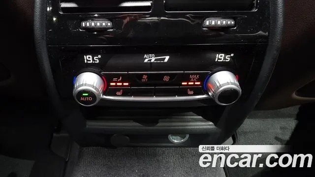 BMW 5 серии 2019 thumb 5
