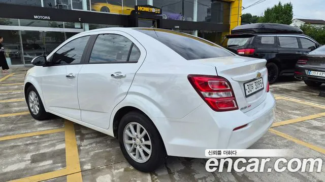 Chevrolet Aveo 2017 thumb 7