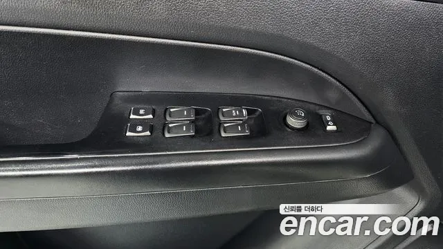 KGM Rexton Sports Khan 2021 thumb 12