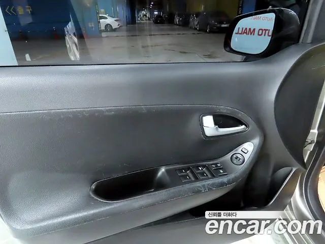 Kia Morning 2014 thumb 9