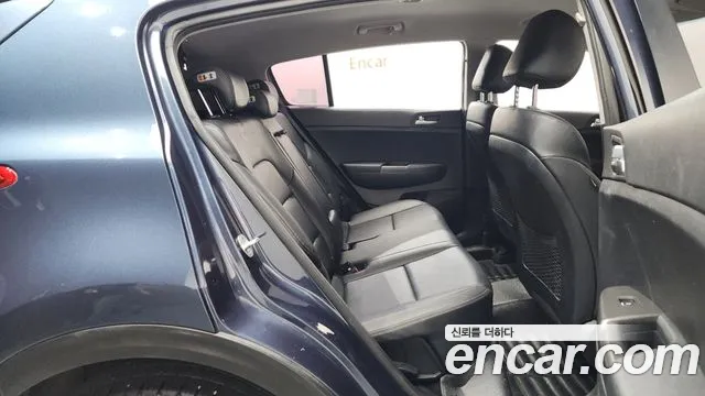 Kia Sportage 2016 thumb 8