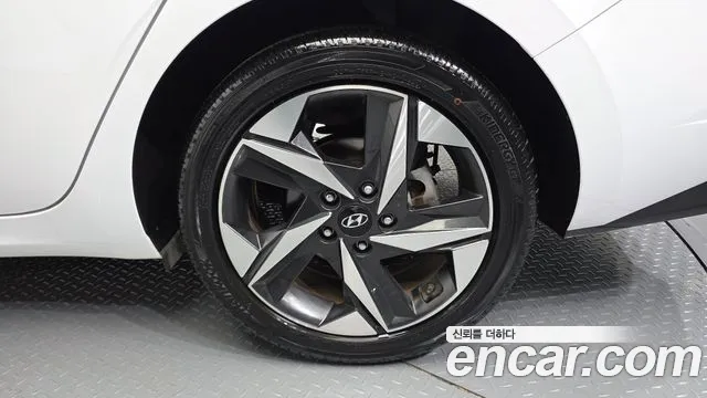 Hyundai Elantra 2021 thumb 11