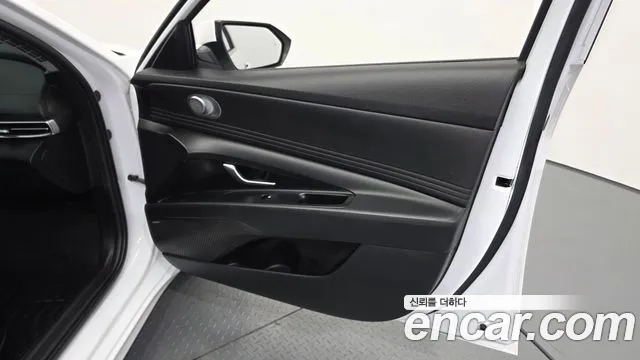 Hyundai Elantra 2021 thumb 3