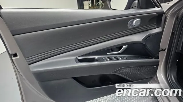 Hyundai Elantra 2020 thumb 8