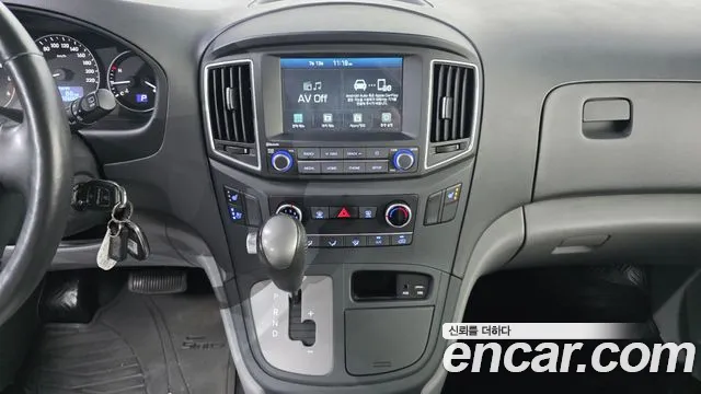Hyundai Staria 2020 thumb 4