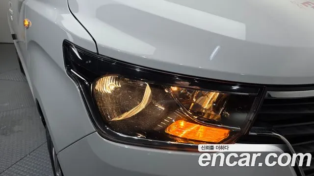 Hyundai Staria 2020 thumb 3