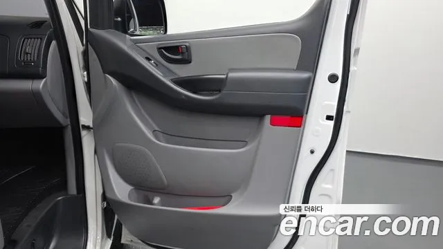 Hyundai Staria 2020 thumb 7