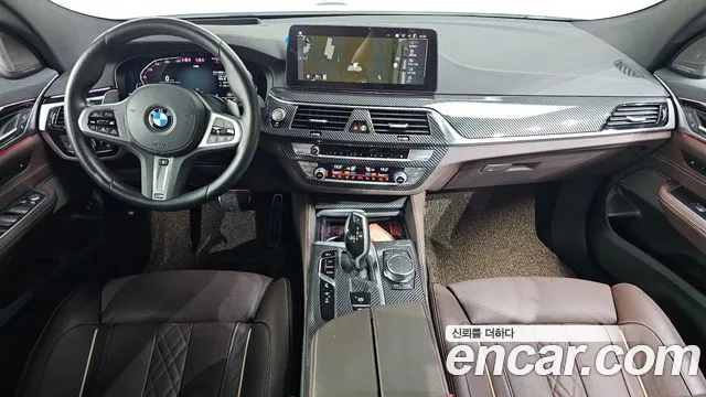 BMW 6 серии Gran Turismo 2024 thumb 7