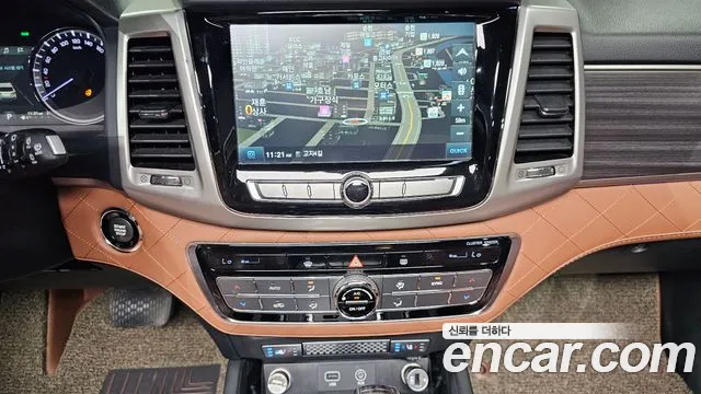 KGM Rexton 2017 thumb 10