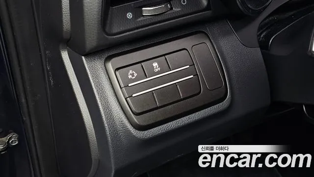 KGM Tivoli Air 2018 thumb 4