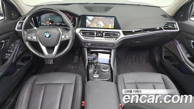 BMW 3 серии 2019 thumb 3