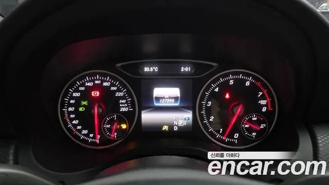 Mercedes-Benz A-Class 2017 thumb 12
