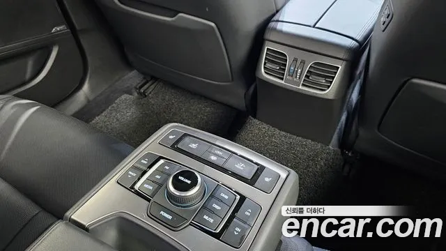 Hyundai Genesis 2016 thumb 8