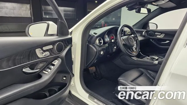 Mercedes-Benz GLC 2019 thumb 9