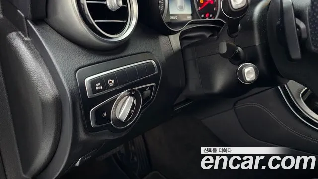 Mercedes-Benz GLC 2019 thumb 12