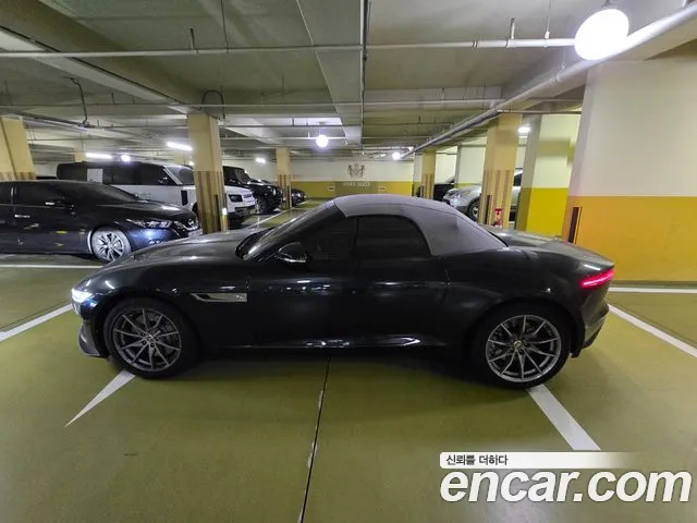 Jaguar F-Type 2023 thumb 9