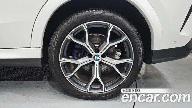 BMW X6 2022 thumb 6