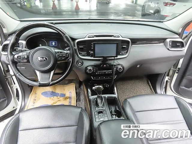 Kia Sorento 2015 thumb 4