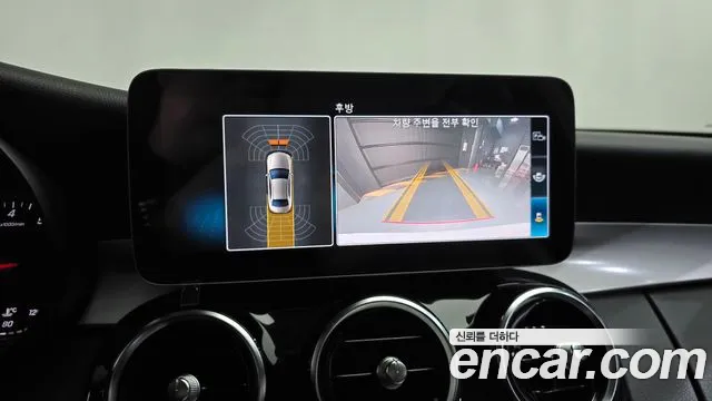 Mercedes-Benz C-Class 2019 thumb 3