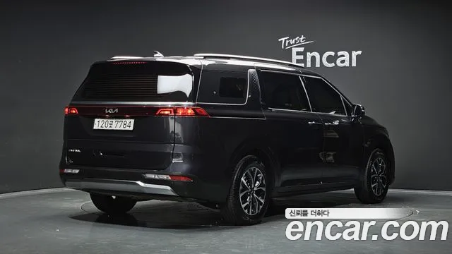 Kia Carnival 2022 thumb 10