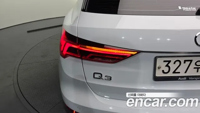 Audi Q3 2020 thumb 12
