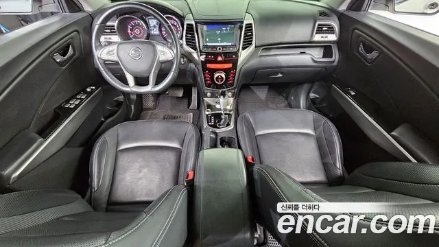 KGM Tivoli 2016 thumb 6