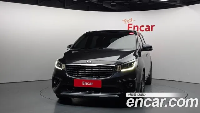 Kia Carnival 2019 thumb 2