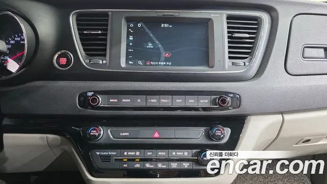 Kia Carnival 2019 thumb 7