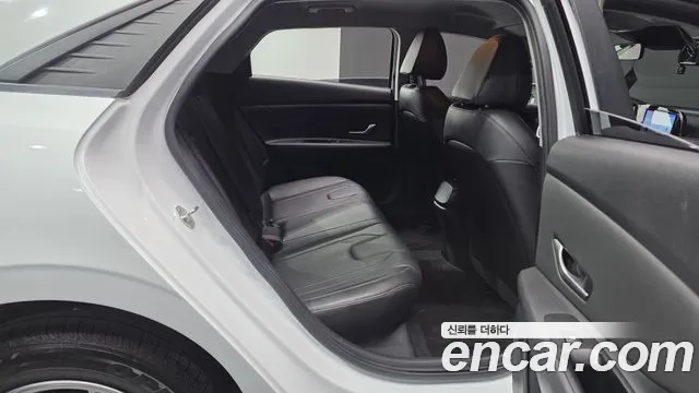 Hyundai Elantra 2020 thumb 7