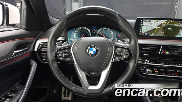 BMW 5 серии 2017 thumb 7