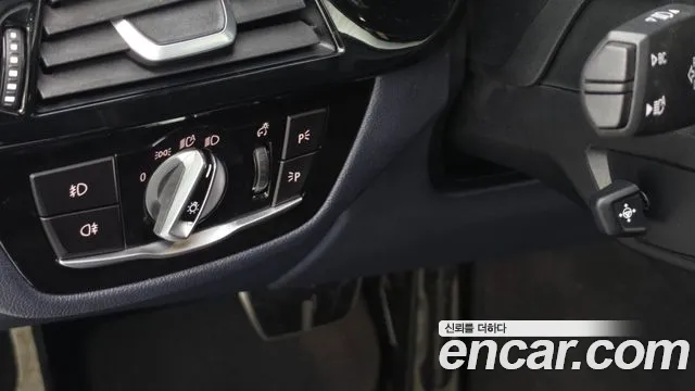 BMW 5 серии 2017 thumb 6