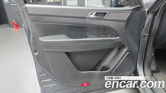 KGM Rexton Sports 2024 thumb 2
