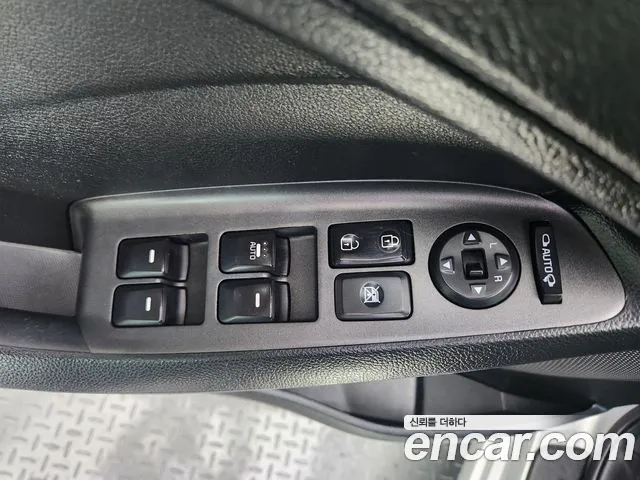 Kia K3 2014 thumb 9