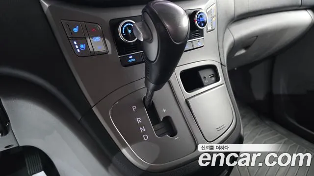 Hyundai Staria 2016 thumb 12