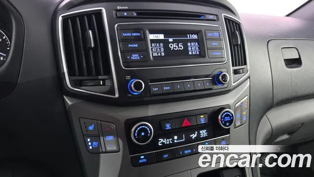 Hyundai Staria 2016 thumb 10