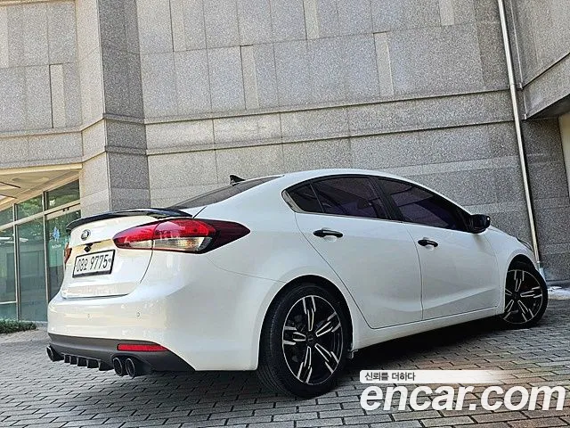 Kia K3 2017 thumb 11