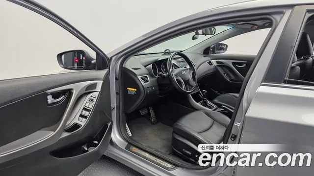 Hyundai Elantra 2013 thumb 12