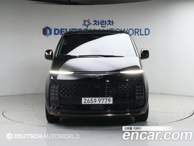 Hyundai Staria 2024 thumb 12