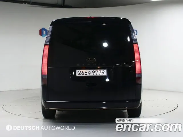 Hyundai Staria 2024 thumb 7
