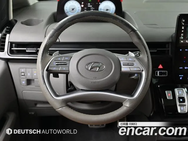 Hyundai Staria 2024 thumb 8