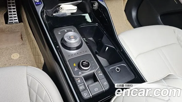 Kia Sorento 2025 thumb 4