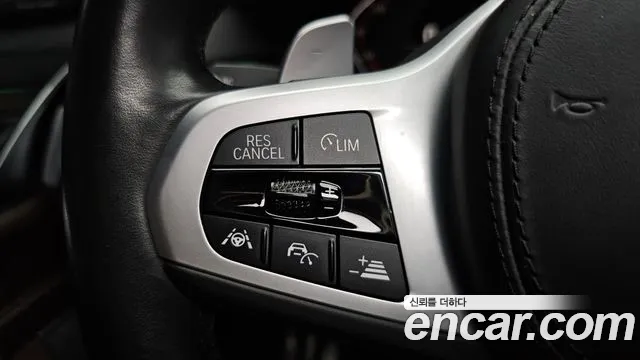 BMW 6 серии Gran Turismo 2020 thumb 12