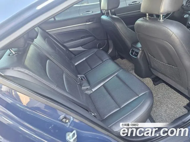 Hyundai Avante 2016 thumb 12