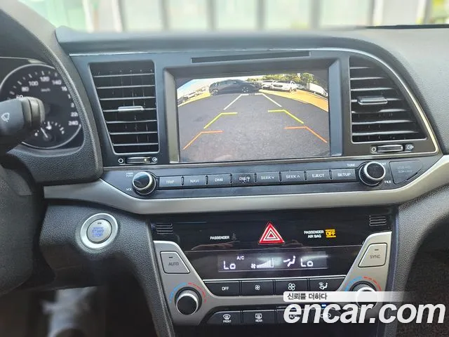 Hyundai Avante 2016 thumb 9