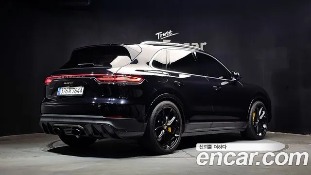 Porsche Cayenne 2019 thumb 7