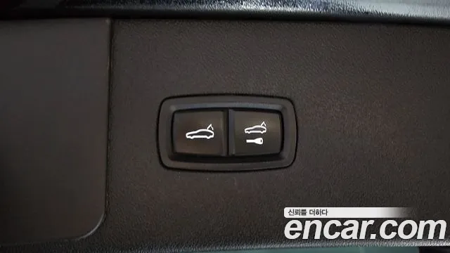 Porsche Cayenne 2019 thumb 8