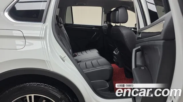 Volkswagen Tiguan 2023 thumb 11
