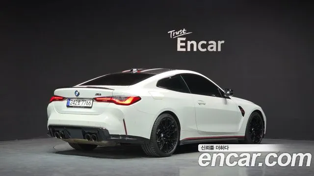 BMW M4 2023 thumb 8